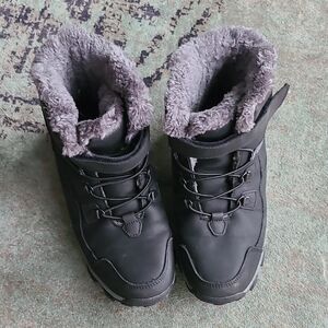 Cozy Black Kids Boots